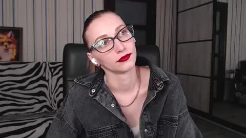 Vika online show from 03/07/25, 08:11