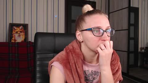 Vika online show from 10/01/25, 02:17