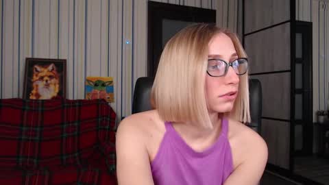 Vika online show from 11/15/25, 12:30