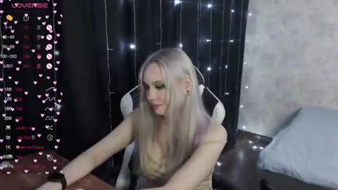 Snapshot of vikapowers chatting on 01/13/25, 07:53 vikapowers online show from 01/13/25, 07:53