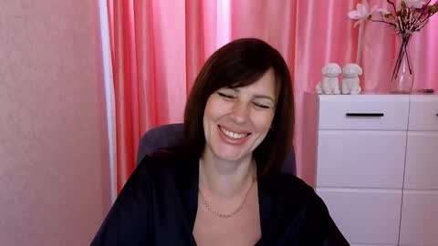 Snapshot of vikasoul chatting on 10/18/25, 09:32 Vika online show from 10/18/25, 09:32