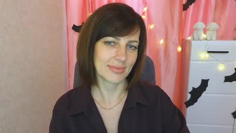 Snapshot of vikasoul chatting on 10/27/25, 09:57 Vika online show from 10/27/25, 09:57