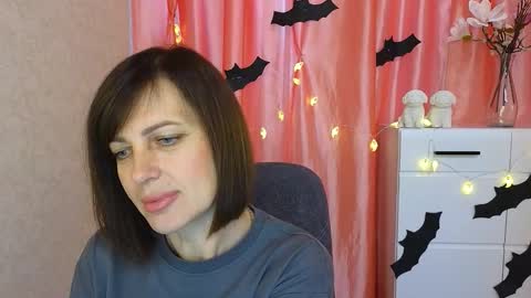 Snapshot of vikasoul chatting on 10/30/25, 05:31 Vika online show from 10/30/25, 05:31