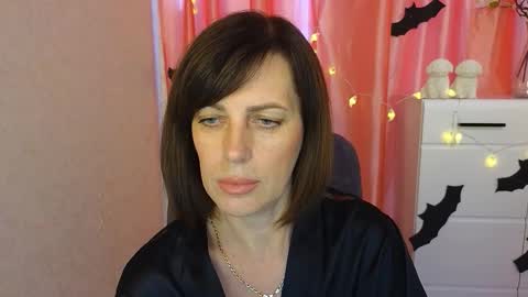 Snapshot of vikasoul chatting on 10/31/25, 09:43 Vika online show from 10/31/25, 09:43