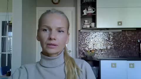 Snapshot of viki_loun5 chatting on 09/30/25, 10:31 viki_loun5 online show from 09/30/25, 10:31