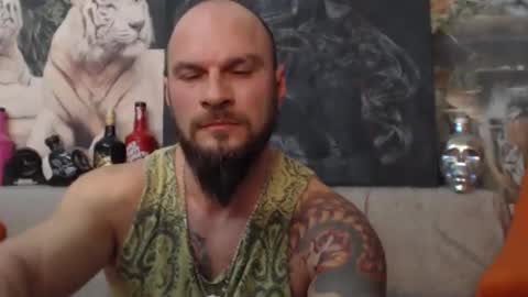 Snapshot of viking_me chatting on 01/29/25, 08:35 viking online show from 01/29/25, 08:35