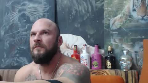 Snapshot of viking_me chatting on 10/21/25, 07:14 viking online show from 10/21/25, 07:14