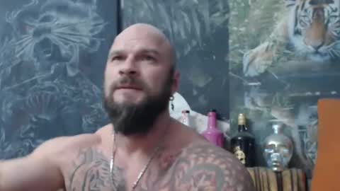 Snapshot of viking_me chatting on 11/03/25, 07:48 viking online show from 11/03/25, 07:48