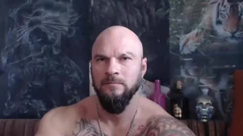 Snapshot of viking_me chatting on 11/09/25, 08:01 viking online show from 11/09/25, 08:01