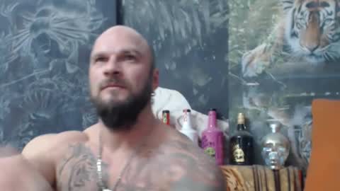 Snapshot of viking_me chatting on 11/15/25, 07:32 viking online show from 11/15/25, 07:32