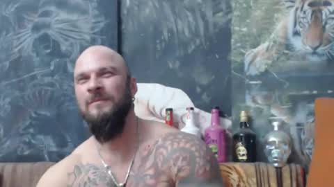 Snapshot of viking_me chatting on 11/22/25, 07:02 viking online show from 11/22/25, 07:02