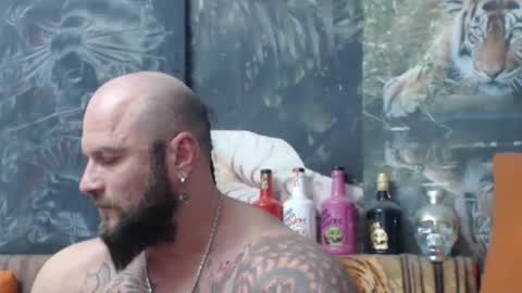 Snapshot of viking_me chatting on 11/23/25, 07:02 viking online show from 11/23/25, 07:02