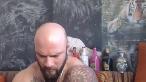 Snapshot of viking_me chatting on 11/24/25, 07:08 viking online show from 11/24/25, 07:08