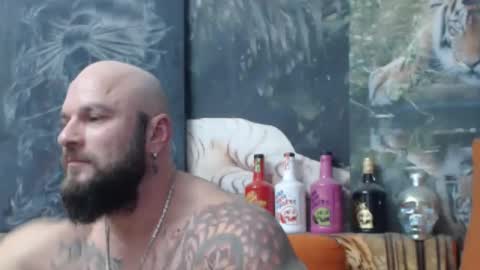 Snapshot of viking_me chatting on 11/27/25, 08:00 viking online show from 11/27/25, 08:00