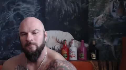 Snapshot of viking_me chatting on 11/29/25, 08:39 viking online show from 11/29/25, 08:39