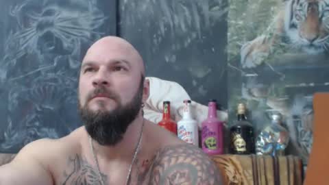 Snapshot of viking_me chatting on 12/02/25, 05:35 viking online show from 12/02/25, 05:35