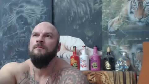 Snapshot of viking_me chatting on 12/04/25, 07:44 viking online show from 12/04/25, 07:44