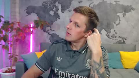 vikingchrisss online show from 11/10/25, 08:57