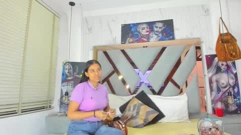 Snapshot of vikitomson chatting on 01/08/25, 12:58 vikiTomson online show from 01/08/25, 12:58