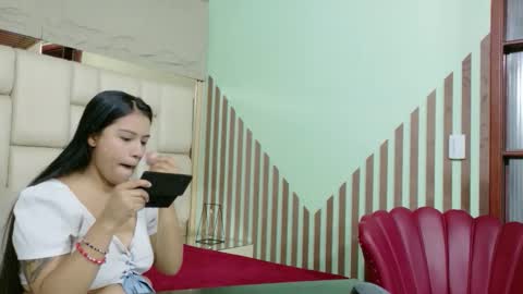 vikiTomson online show from 03/04/26, 12:55