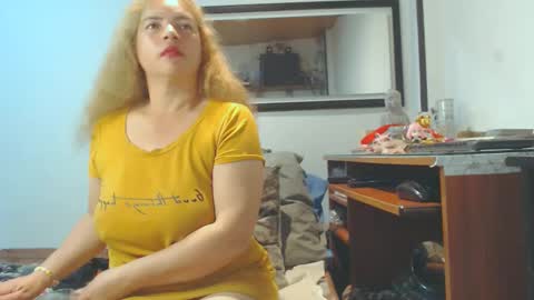 Snapshot of vikktoriaaa chatting on 12/31/24, 09:21 VIKKKTORIAAA online show from 12/31/24, 09:21