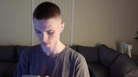 Max online show from 03/25/26, 02:12