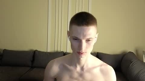 Max online show from 03/29/26, 03:12