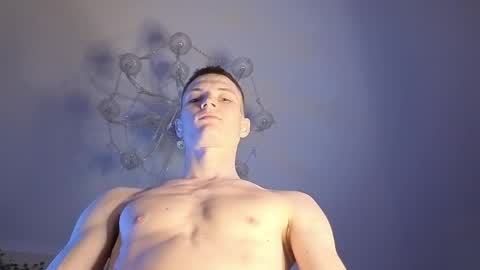 Max online show from 04/19/26, 06:10