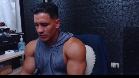 Viktor Herrera online show from 02/03/25, 02:36