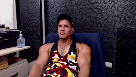 Viktor Herrera online show from 02/20/25, 05:18