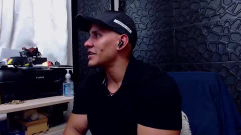 Viktor Herrera online show from 03/08/25, 11:28