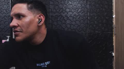 Viktor Herrera online show from 10/13/25, 05:57