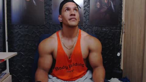 Viktor Herrera online show from 04/08/26, 04:12