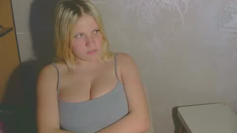 viktoria20502 online show from 12/15/25, 01:15