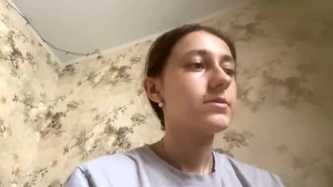 Snapshot of viktoria9898 chatting on 10/13/25, 06:24 Sweett online show from 10/13/25, 06:24