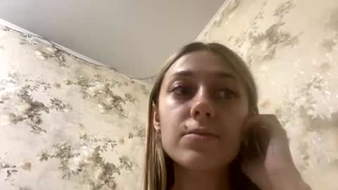 Snapshot of viktoria9898 chatting on 07/12/26, 10:23 Sweett online show from 07/12/26, 10:23