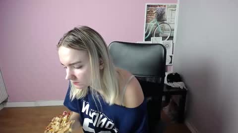 viktoria_lovely online show from 09/09/25, 06:35