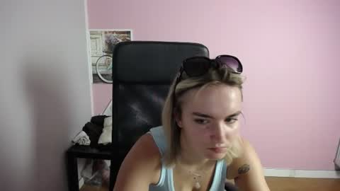 viktoria_lovely online show from 06/26/26, 07:13