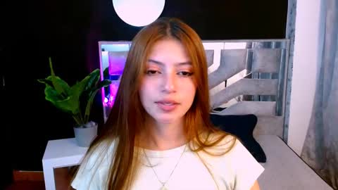 Snapshot of viky_evanss chatting on 10/15/25, 07:25 viky_evanss online show from 10/15/25, 07:25