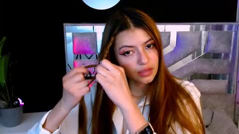 Snapshot of viky_evanss chatting on 11/24/25, 06:51 viky_evanss online show from 11/24/25, 06:51