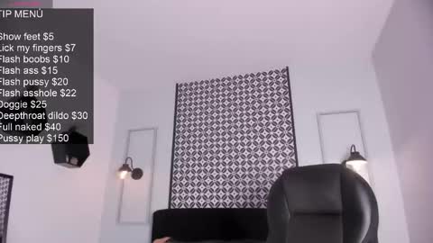 Victoria online show from 04/15/26, 11:05