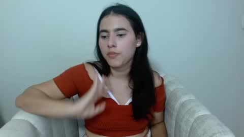 Snapshot of vikysexy28 chatting on 02/25/25, 09:02 vikysexy28 online show from 02/25/25, 09:02