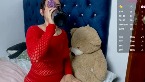 vikysexy28 online show from 04/06/26, 10:44