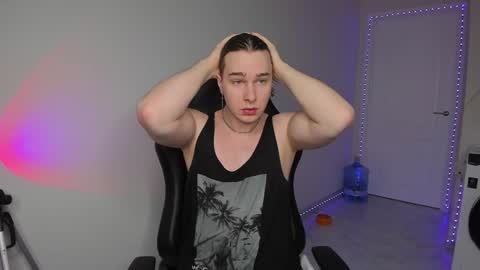 Vincent Strong online show from 01/22/25, 07:57