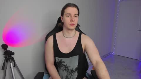 Vincent Strong online show from 02/09/25, 07:49