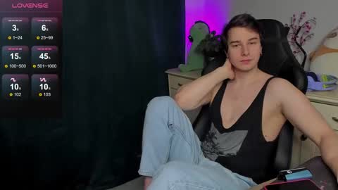 Vincent Strong online show from 10/11/25, 08:24