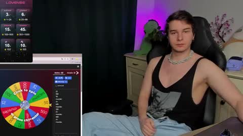 Vincent Strong online show from 10/20/25, 08:37