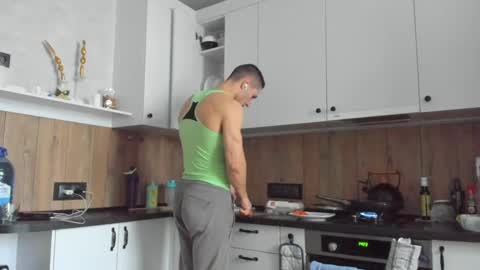 Vincent.  uncut 18cm online show from 12/15/24, 08:30