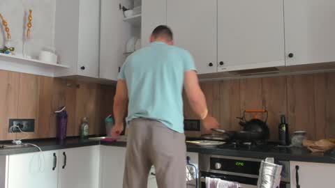 Vincent.  uncut 18cm online show from 01/18/25, 09:45