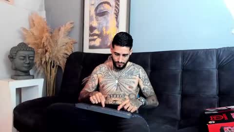 Vincent Sartori online show from 10/31/25, 05:14